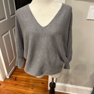 Kerisma V Neck Ryu sweater